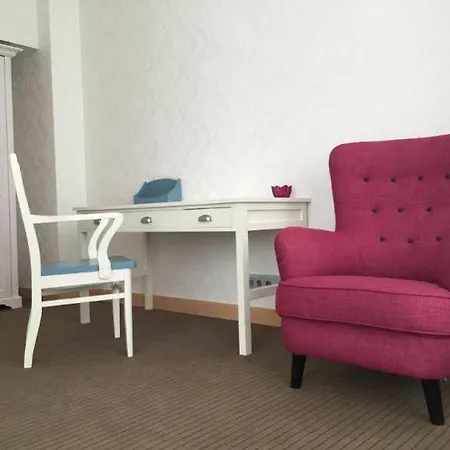 Islande With Free Parking Hotel Riga