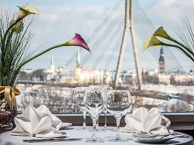 Islande With Free Parking Riga