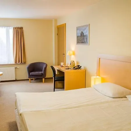 Hotel Islande With Free Parking Riga