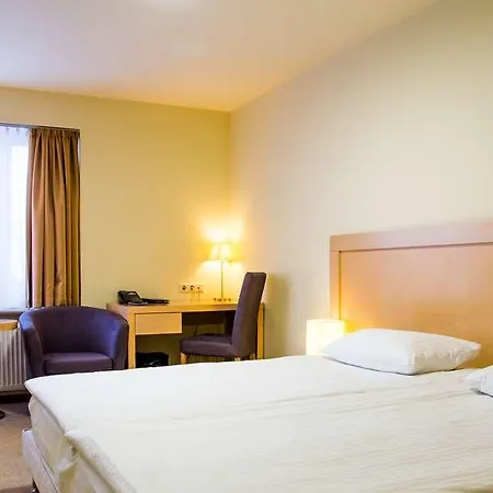 Islande With Free Parking 4* Riga