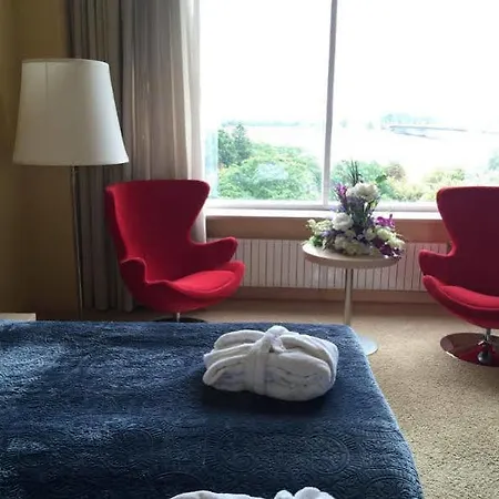 Islande With Free Parking Hotel